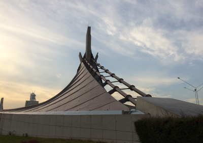 吊り階段の特徴とメリットについて紹介