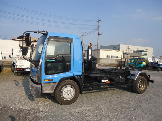 中型免許 ８t限定 」で運転できる車の見分け方と上位免許の取得方法運転免許なんでもQ＆A